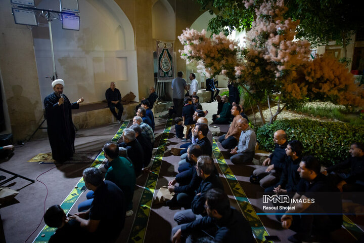 روضه امام حسین(ع) در خانه تاریخی شیخ الاسلام