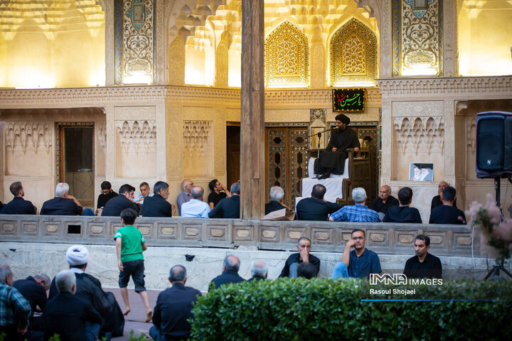 روضه امام حسین(ع) در خانه تاریخی شیخ الاسلام