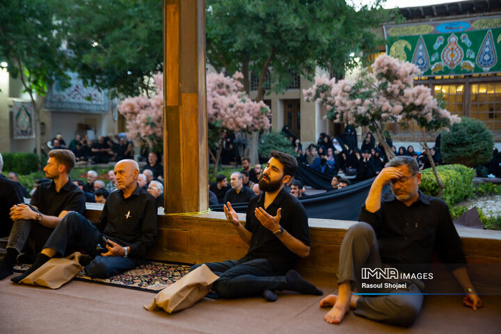 روضه امام حسین(ع) در خانه تاریخی شیخ الاسلام