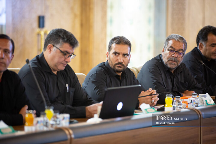 نشست هم اندیشی اعضای شورای اسلامی استان و رؤسای شوراهای شهرستان‌های استان اصفهان