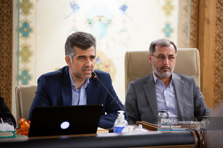 نشست هم اندیشی اعضای شورای اسلامی استان و رؤسای شوراهای شهرستان‌های استان اصفهان