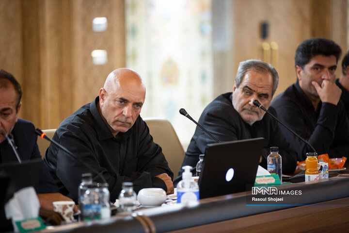 نشست هم اندیشی اعضای شورای اسلامی استان و رؤسای شوراهای شهرستان‌های استان اصفهان