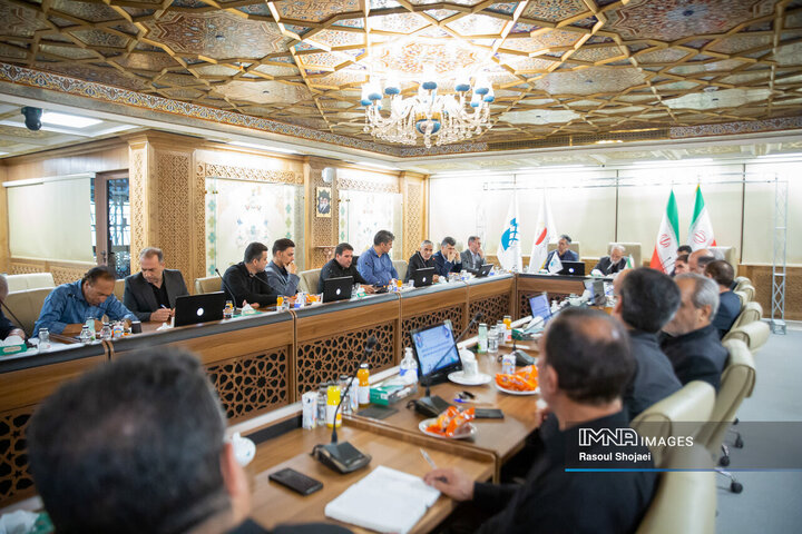 نشست هم اندیشی اعضای شورای اسلامی استان و رؤسای شوراهای شهرستان‌های استان اصفهان
