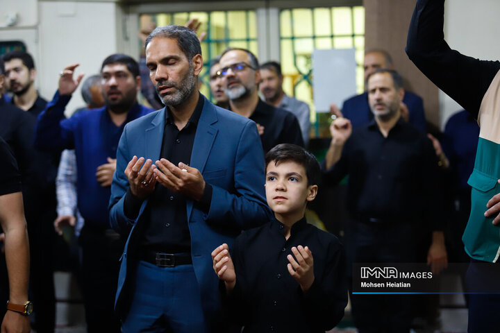 ویژه برنامه «ایران حسین» در پایانه مسافربری کاوه