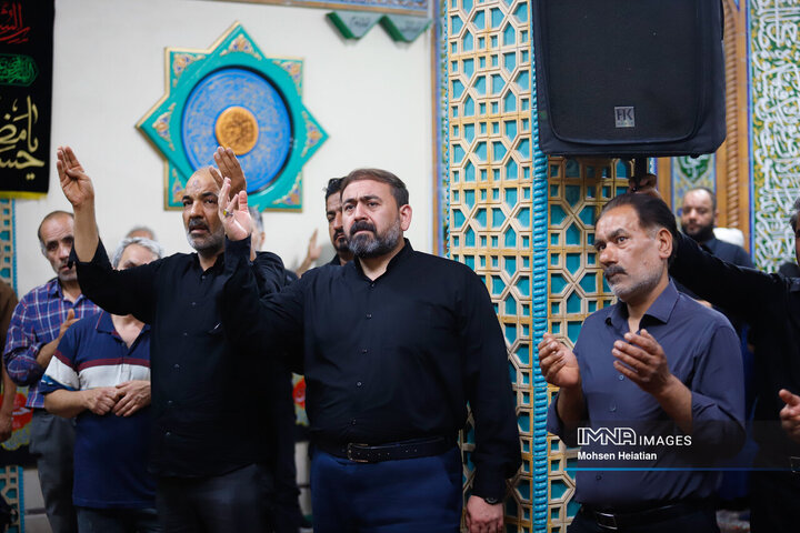 ویژه برنامه «ایران حسین» در پایانه مسافربری کاوه