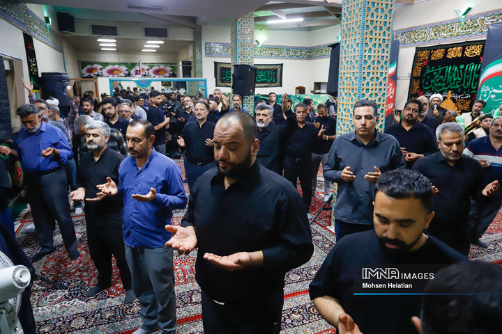 ویژه برنامه «ایران حسین» در پایانه مسافربری کاوه