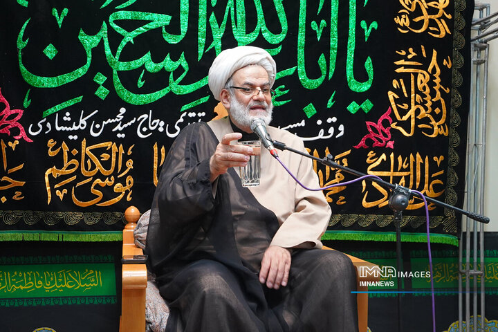 ویژه برنامه «ایران حسین» در پایانه مسافربری کاوه