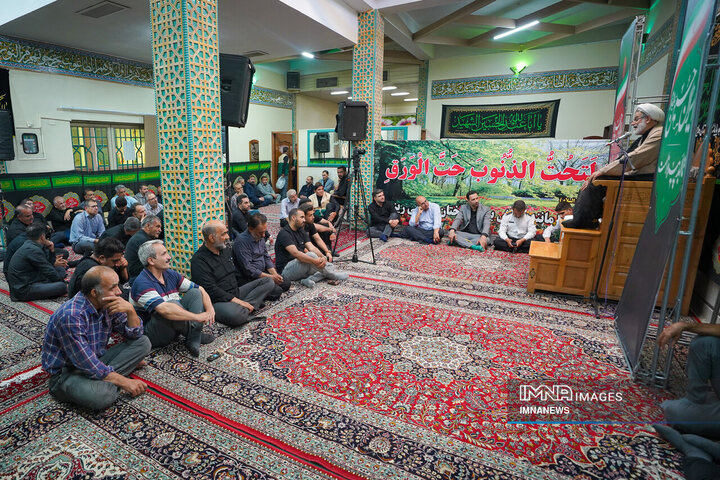 ویژه برنامه «ایران حسین» در پایانه مسافربری کاوه