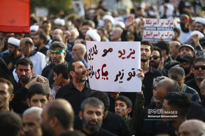 تجمع کفن پوشان قم در حمایت از مقام ولایت و مرجعیت شیعه