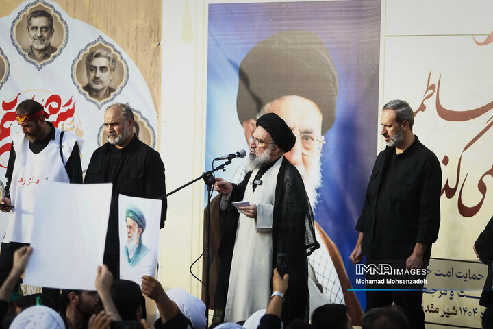 تجمع کفن پوشان قم در حمایت از مقام ولایت و مرجعیت شیعه