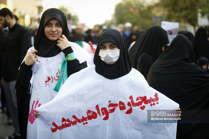 تجمع کفن پوشان قم در حمایت از مقام ولایت و مرجعیت شیعه