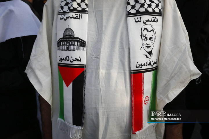 تجمع کفن پوشان قم در حمایت از مقام ولایت و مرجعیت شیعه