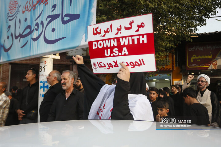 تجمع کفن پوشان قم در حمایت از مقام ولایت و مرجعیت شیعه