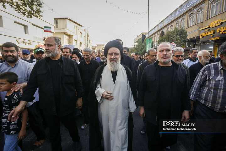 تجمع کفن پوشان قم در حمایت از مقام ولایت و مرجعیت شیعه