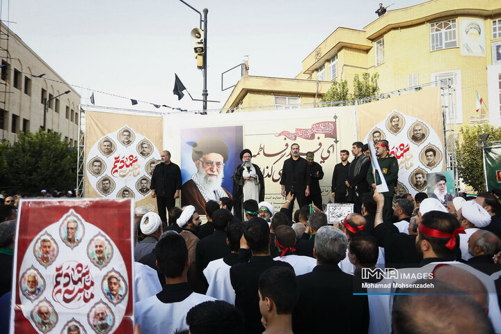 تجمع کفن پوشان قم در حمایت از مقام ولایت و مرجعیت شیعه