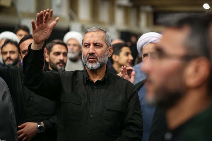 حضور فرمانده جدید هوافضای سپاه در مراسم عزاداری حسینیه امام خمینی (ره)
