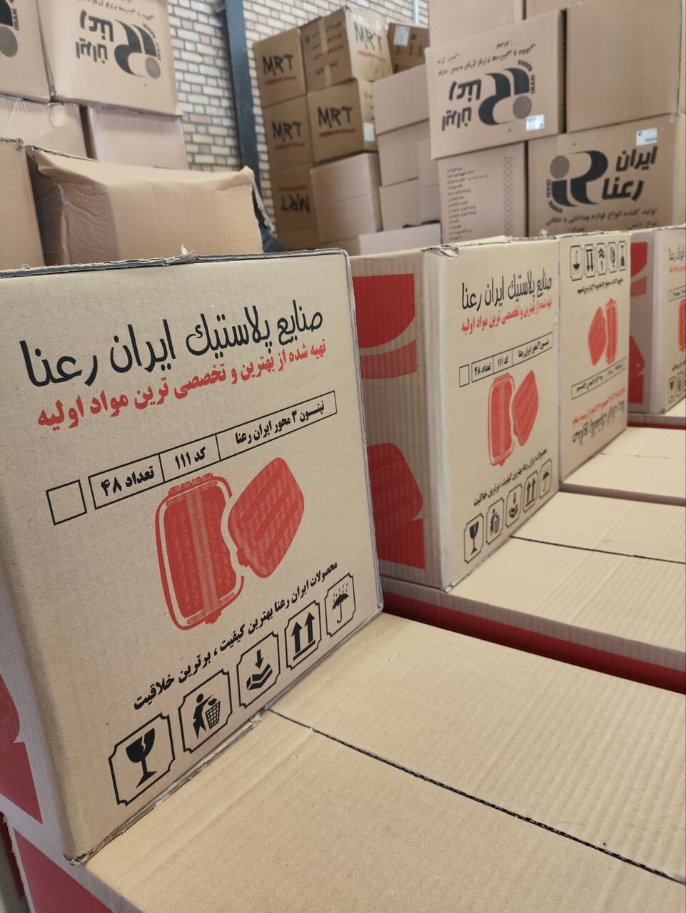 چالشهای تأمین ظروف پلاستیکی در فصل تابستان؛ نگاهی به راهکارهای مستقیم از تولید به مصرف