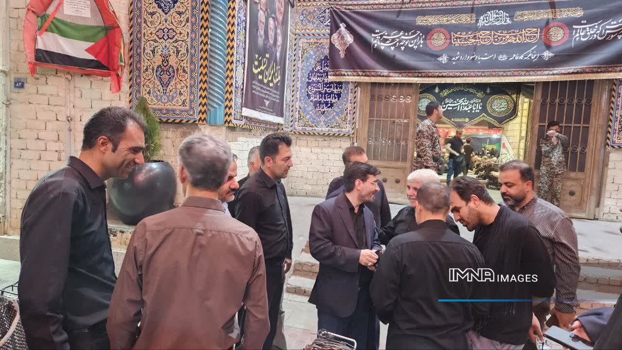 حضور در هیئتهای مذهبی؛ فرصتی مغتنم برای ارتباط مستقیم با مردم و بررسی میدانی مشکلات شهری