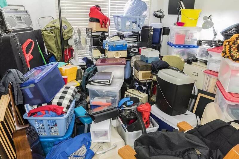 چرا برخی افراد نمی‌توانند وسایلشان را دور بریزند؟