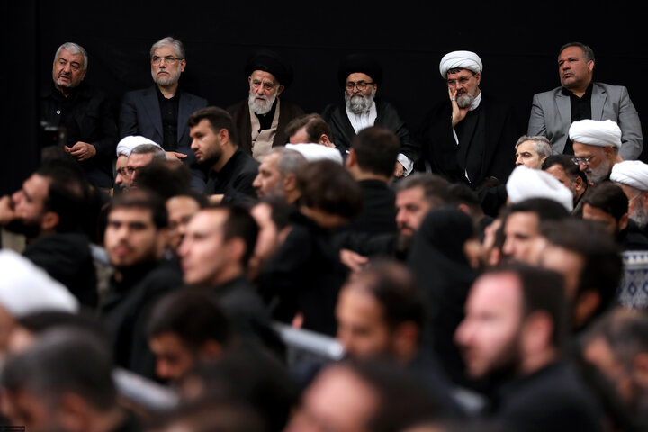 مراسم عزاداری ایام شهادت حضرت اباعبدالله الحسین(ع) در حسینیه امام خمینی(ره)