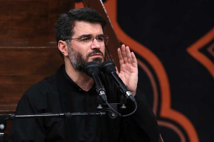 مراسم عزاداری ایام شهادت حضرت اباعبدالله الحسین(ع) در حسینیه امام خمینی(ره)