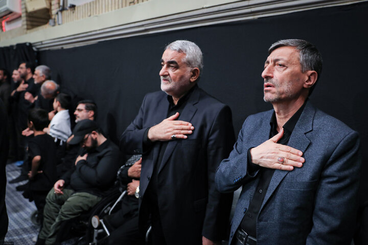 مراسم عزاداری ایام شهادت حضرت اباعبدالله الحسین(ع) در حسینیه امام خمینی(ره)