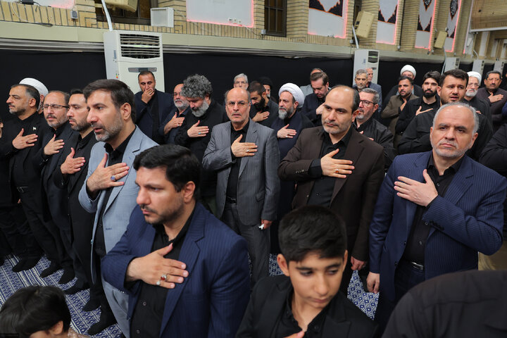 مراسم عزاداری ایام شهادت حضرت اباعبدالله الحسین(ع) در حسینیه امام خمینی(ره)