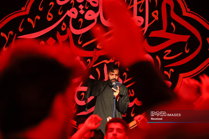 عزاداری شب هفتم محرم در هیئت سفینه‎‌الحسین(ع)
