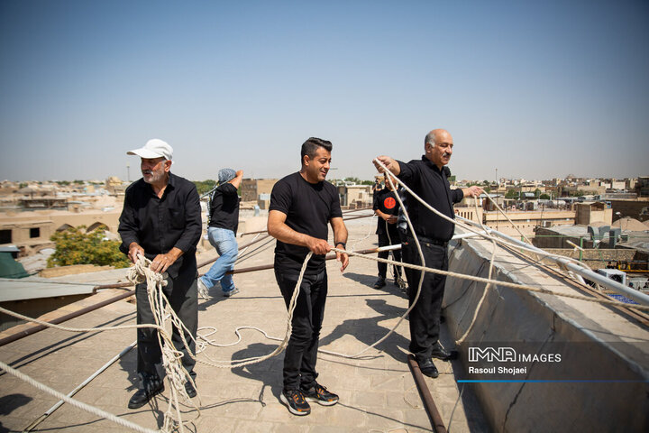 مراسم برافراشتن خیمه‌گاه حسینی امامزاده هارونیه(ع) اصفهان