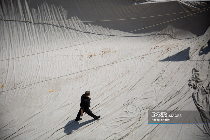 مراسم برافراشتن خیمه‌گاه حسینی امامزاده هارونیه(ع) اصفهان