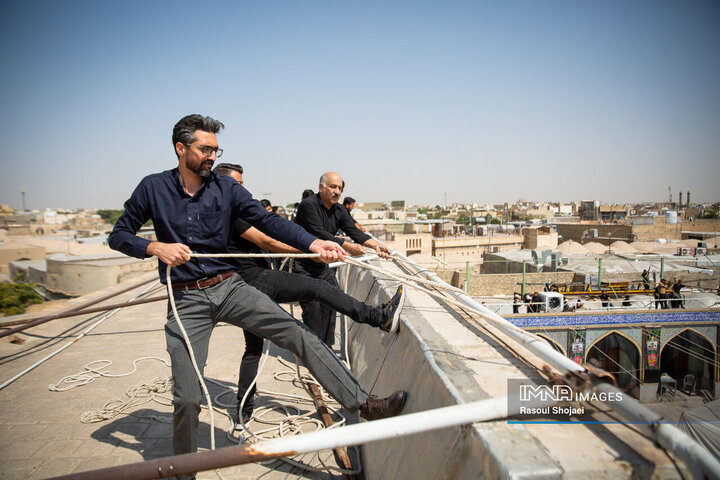 مراسم برافراشتن خیمه‌گاه حسینی امامزاده هارونیه(ع) اصفهان
