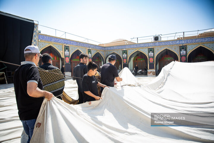 مراسم برافراشتن خیمه‌گاه حسینی امامزاده هارونیه(ع) اصفهان