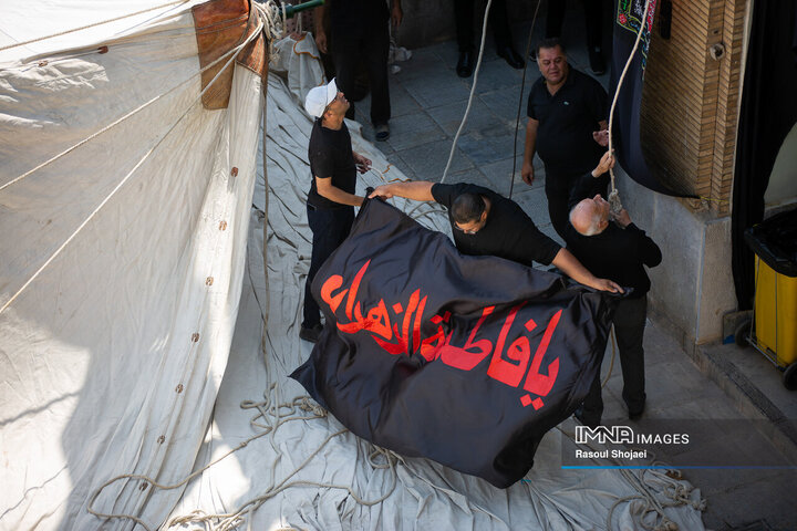 مراسم برافراشتن خیمه‌گاه حسینی امامزاده هارونیه(ع) اصفهان