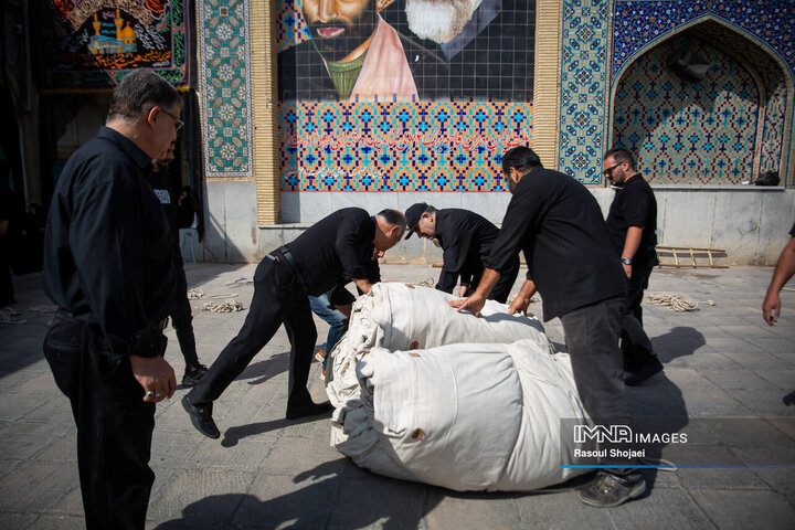 مراسم برافراشتن خیمه‌گاه حسینی امامزاده هارونیه(ع) اصفهان