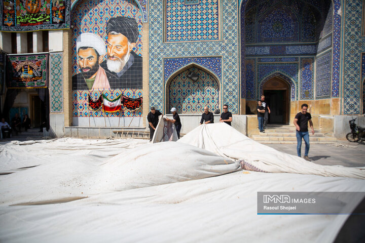 مراسم برافراشتن خیمه‌گاه حسینی امامزاده هارونیه(ع) اصفهان