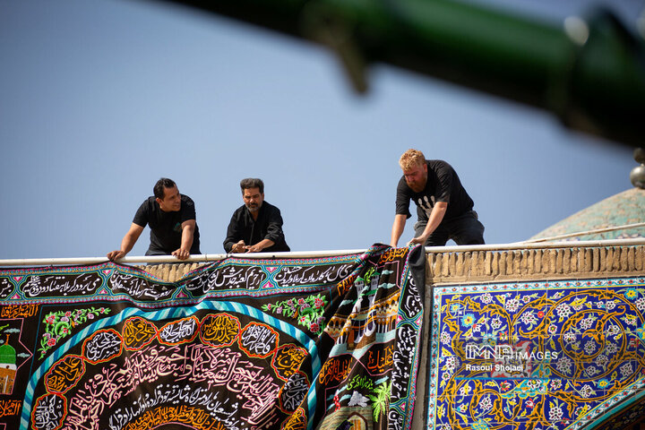 مراسم برافراشتن خیمه‌گاه حسینی امامزاده هارونیه(ع) اصفهان