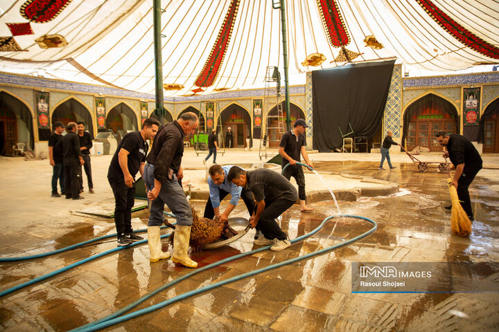مراسم برافراشتن خیمه‌گاه حسینی امامزاده هارونیه(ع) اصفهان