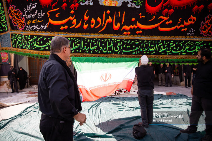 مراسم برافراشتن خیمه‌گاه حسینی امامزاده هارونیه(ع) اصفهان