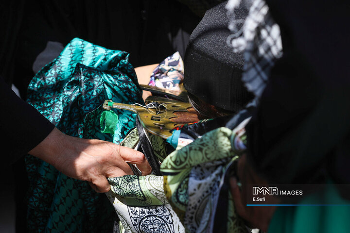 آیین علم‌گردانی در روستای هزاوه