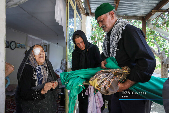 آیین علم‌گردانی در روستای هزاوه