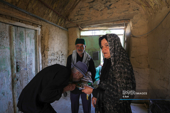آیین علم‌گردانی در روستای هزاوه