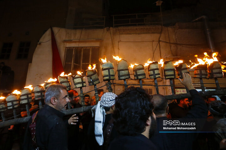 آیین مشعل گردانی نجفی های مقیم قم