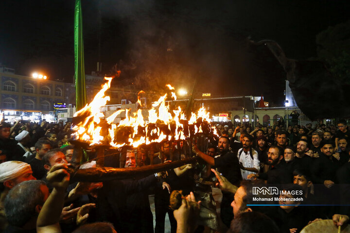 آیین مشعل گردانی نجفی های مقیم قم