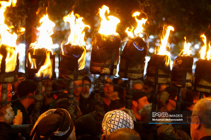 آیین مشعل گردانی نجفی های مقیم قم