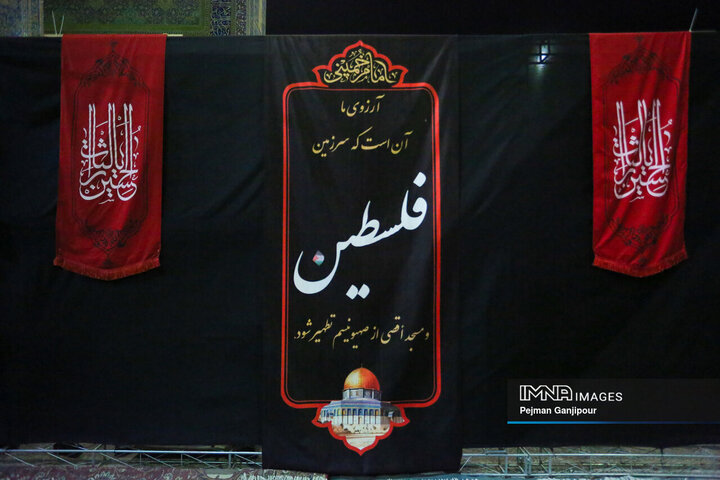 عزاداری شب هشتم محرم در هیئت رزمندگان اسلام