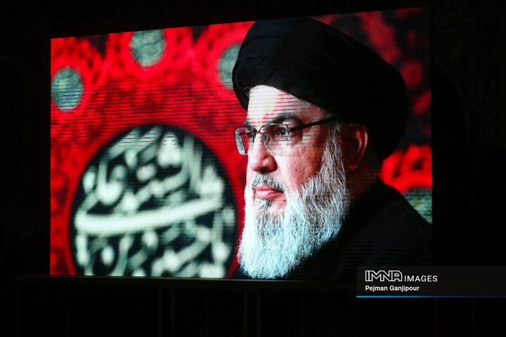 عزاداری شب هشتم محرم در هیئت رزمندگان اسلام