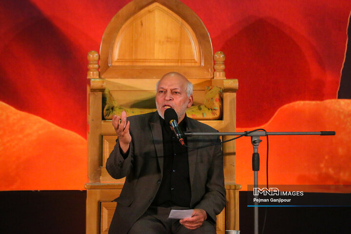 عزاداری شب هشتم محرم در هیئت رزمندگان اسلام