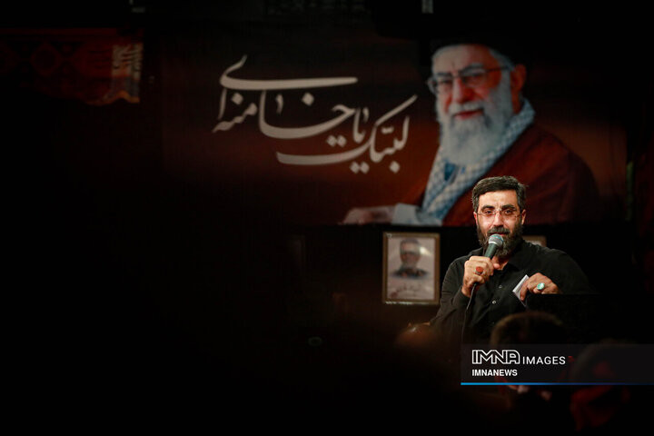 عزاداری شب هشتم محرم در هیئت فدائیان حسین(ع)