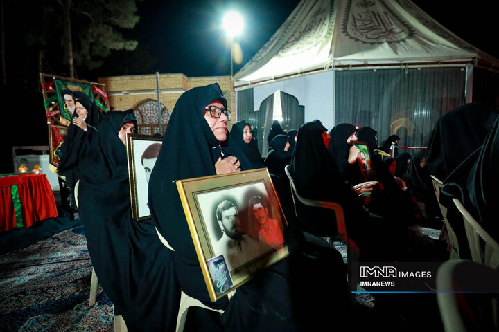 عزاداری شب هشتم محرم در هیئت فدائیان حسین(ع)