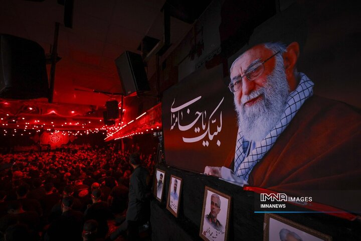 عزاداری شب هشتم محرم در هیئت فدائیان حسین(ع)